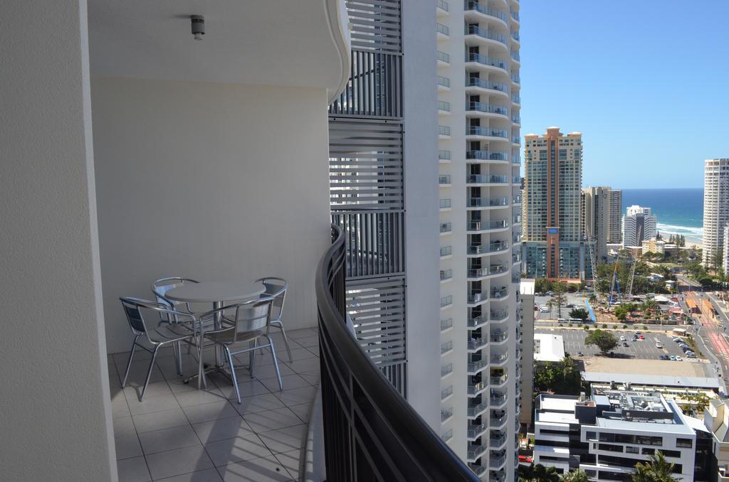 Great Escape At Chevron Renaissance Apartment Gold Coast Bagian luar foto